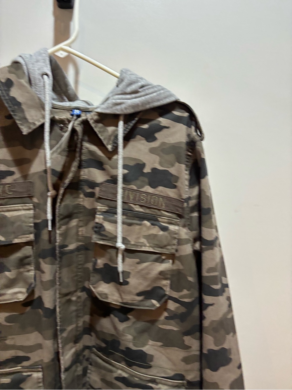H&M Men's Camouflage Field Jacket with Grey Hood NWT Deadstock Y2K - Picture 9 of 14